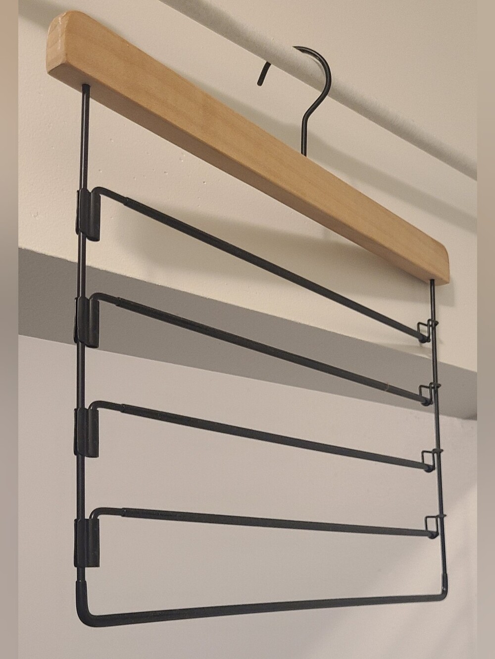 Multi-Tier Hanger Set - Picture 2 of 3